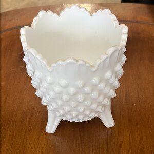 Fenton Hobnail 3 toed vase